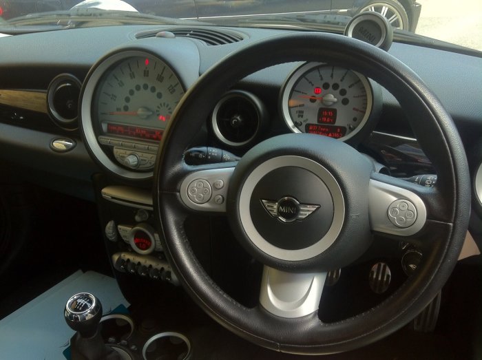 Mini Hatchback 1.6 Cooper S 3dr Hatchback Petrol White