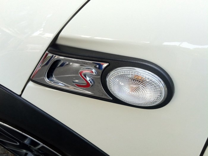 Mini Hatchback 1.6 Cooper S 3dr Hatchback Petrol White