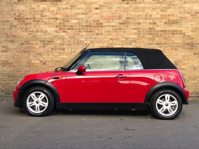 Mini Convertible 1.6 Cooper 2dr Convertible Petrol Red