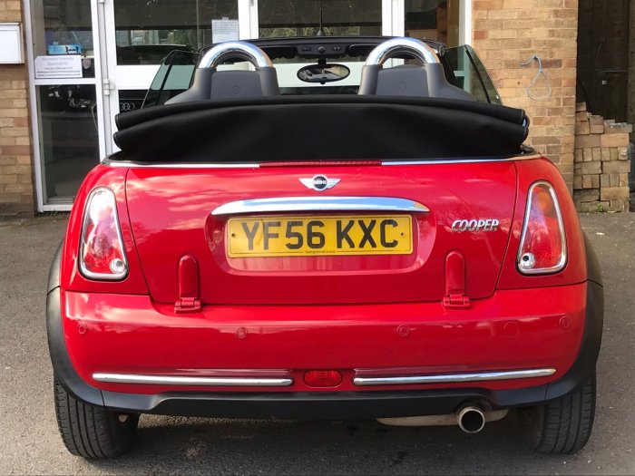 Mini Convertible 1.6 Cooper 2dr Convertible Petrol Red