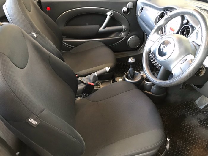Mini Convertible 1.6 Cooper 2dr Convertible Petrol Red