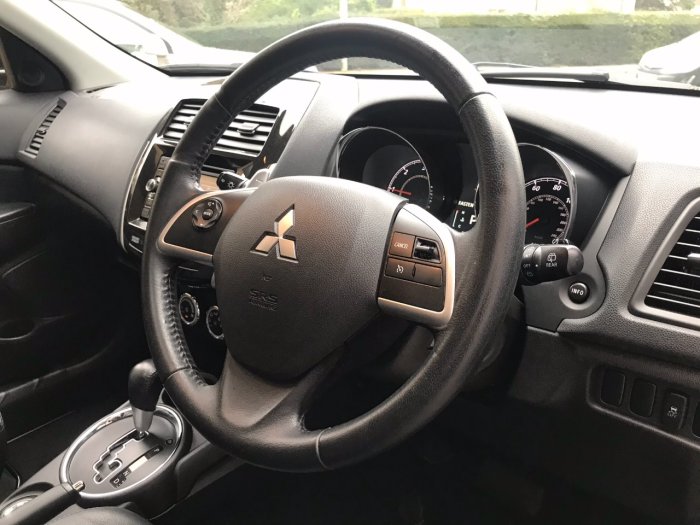 Mitsubishi ASX 2.2 4 5dr Auto 4WD Hatchback Diesel Black