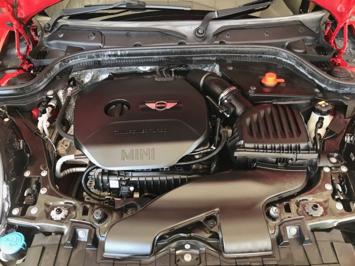 Mini Hatchback 1.5 Cooper 5dr Hatchback Petrol Red