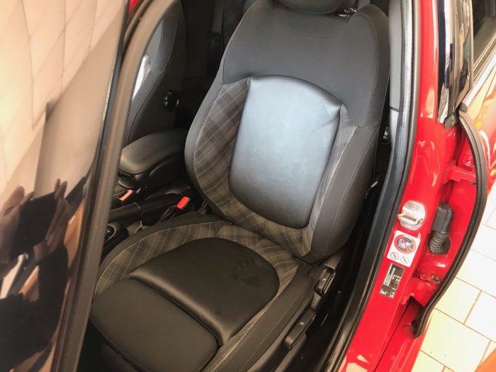 Mini Hatchback 1.5 Cooper 5dr Hatchback Petrol Red