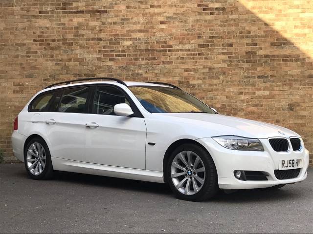 BMW 3 Series 2.0 320i SE 5dr Estate Petrol White