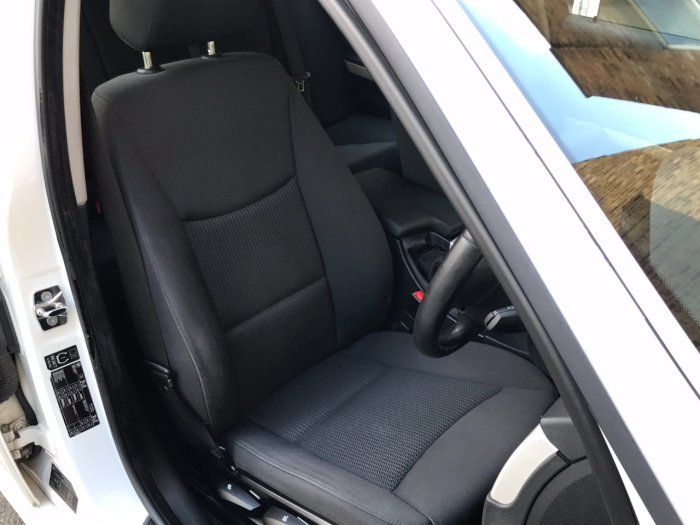 BMW 3 Series 2.0 320i SE 5dr Estate Petrol White