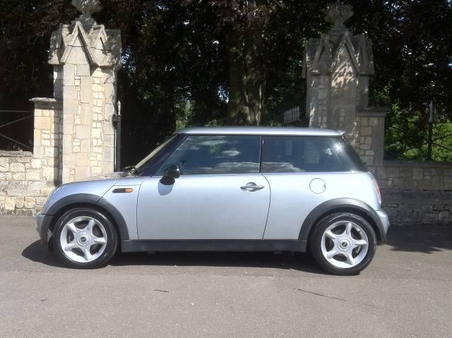 2004 Mini Hatchback 1.6 Cooper 3dr