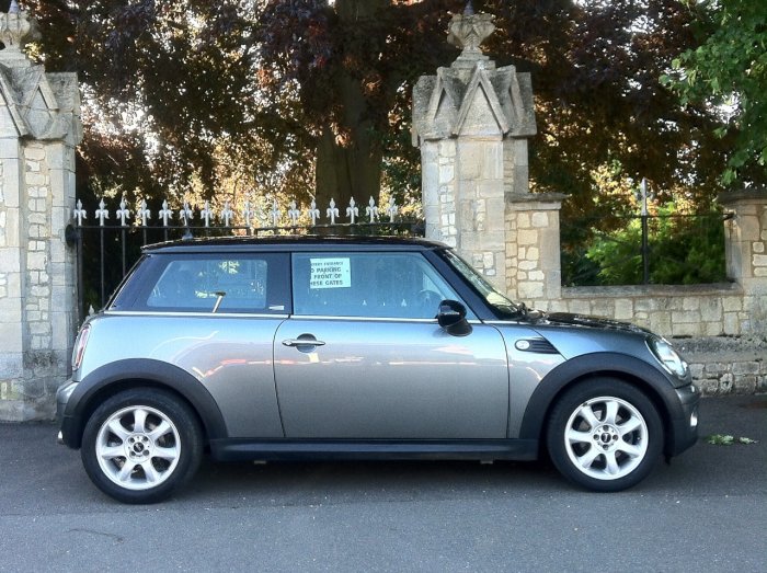 Mini Hatchback 1.6 Cooper D Graphite 3dr Hatchback Diesel Grey