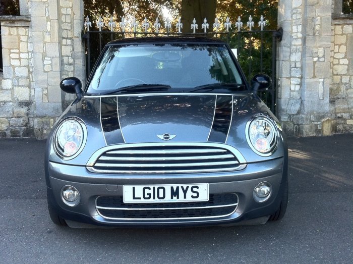 Mini Hatchback 1.6 Cooper D Graphite 3dr Hatchback Diesel Grey