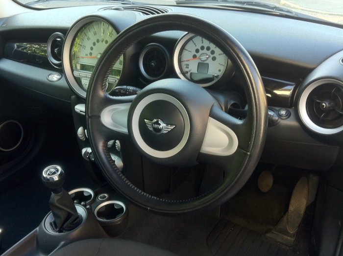 Mini Hatchback 1.6 Cooper D Graphite 3dr Hatchback Diesel Grey