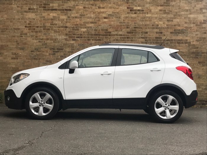Vauxhall Mokka 1.6i Tech Line 5dr Hatchback Petrol White