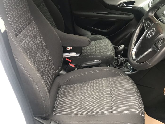 Vauxhall Mokka 1.6i Tech Line 5dr Hatchback Petrol White