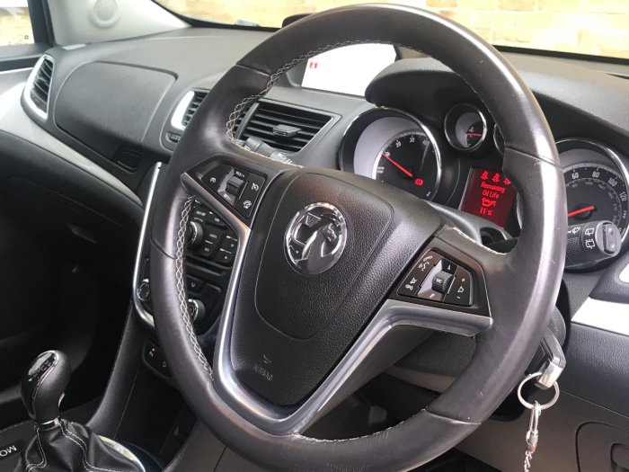 Vauxhall Mokka 1.6i Tech Line 5dr Hatchback Petrol White