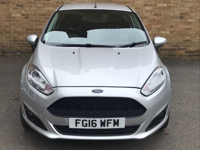 Ford Fiesta 1.0 Zetec S ecoboost Hatchback Petrol Silver