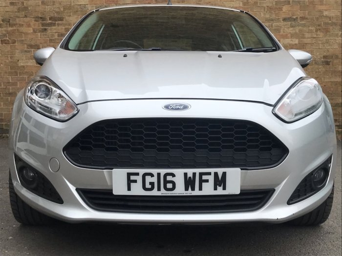 Ford Fiesta 1.0 Zetec S ecoboost Hatchback Petrol Silver
