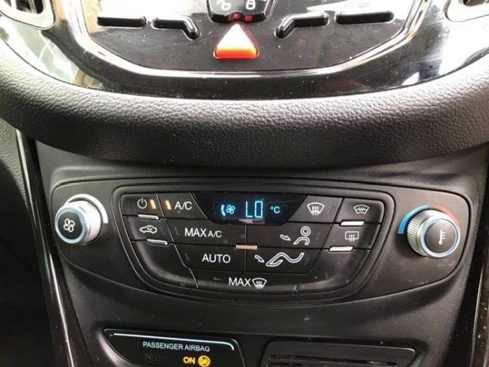 Ford B-MAX 1.0 EcoBoost Titanium 5dr MPV Petrol White
