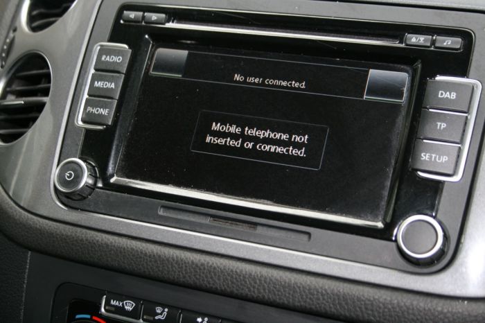 Volkswagen Tiguan 2.0 TDi BlueMotion Tech SE 5dr Estate Diesel Silver