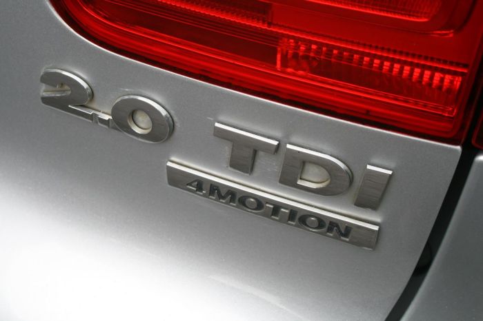Volkswagen Tiguan 2.0 TDi BlueMotion Tech SE 5dr Estate Diesel Silver