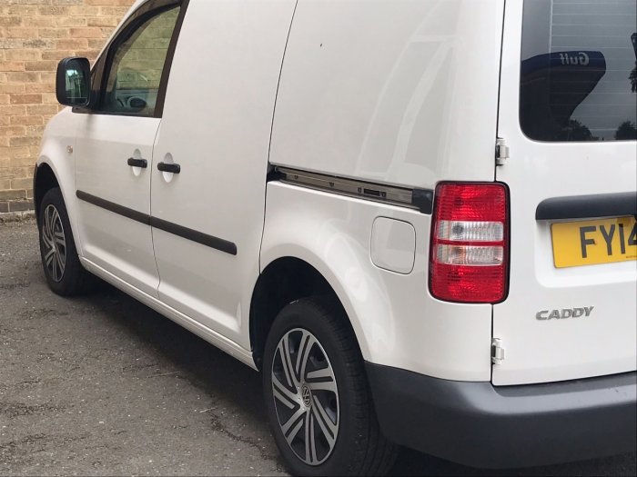 Volkswagen Caddy 1.6 TDI 75PS Startline Van Panel Van Diesel White