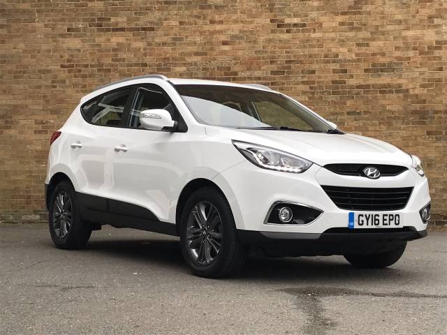 Hyundai ix35 2.0 CRDi SE 5dr Auto Estate Diesel White