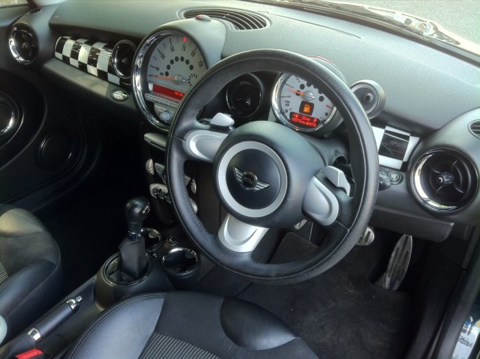 Mini Hatchback 1.6 Cooper S 3dr Auto Hatchback Petrol Black