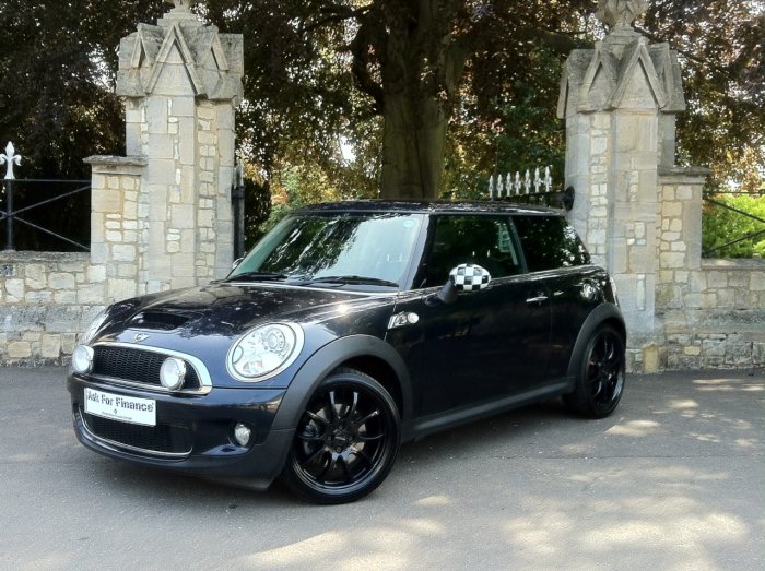 Mini Hatchback 1.6 Cooper S 3dr Auto Hatchback Petrol Black