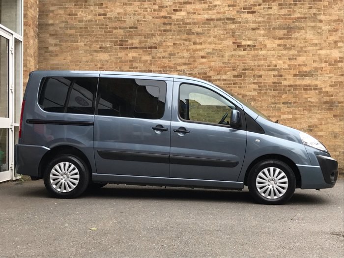 Peugeot Partner Tepee 2.0 INDEPENDENCE SE Wheelchair access MPV Diesel Grey