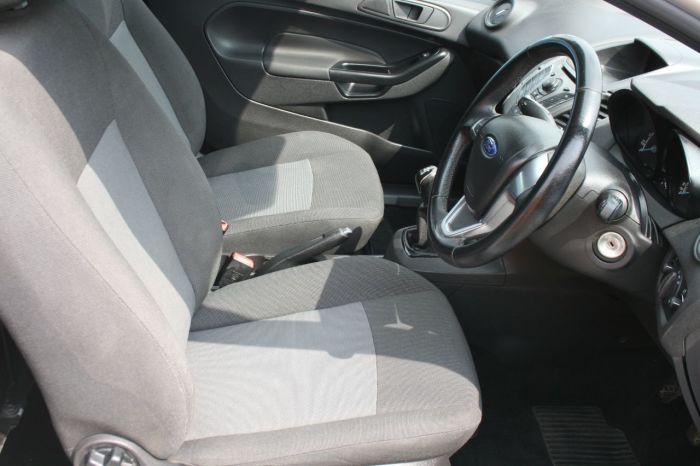 Ford Fiesta 1.6 TDCi ECOnetic Van Van Diesel White