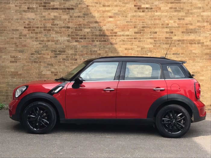 Mini Countryman 2.0 Cooper S D 5dr Hatchback Diesel Red