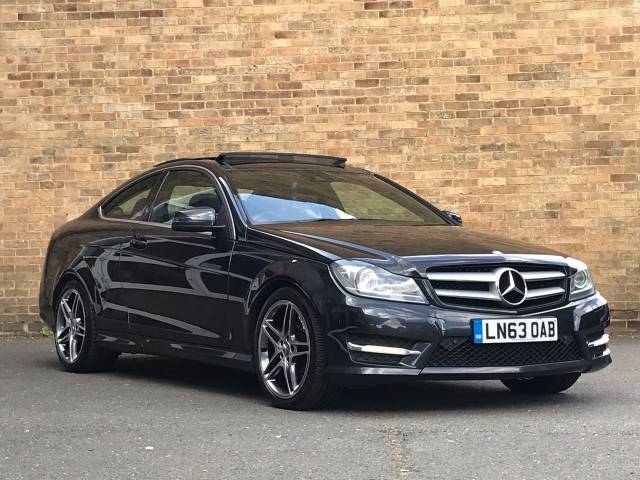 Mercedes-Benz C Class 2.1 C220 CDI BlueEFFICIENCY AMG Sport Plus 2dr Auto Coupe Diesel Black