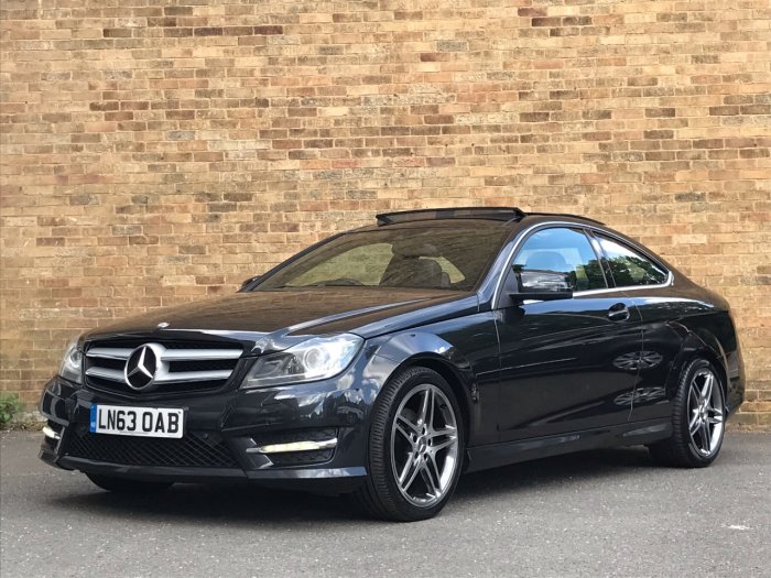 Mercedes-Benz C Class 2.1 C220 CDI BlueEFFICIENCY AMG Sport Plus 2dr Auto Coupe Diesel Black