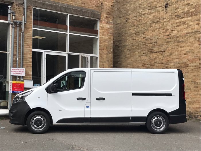Vauxhall Vivaro 2900 1.6CDTI 115PS H1 Van Panel Van Diesel White