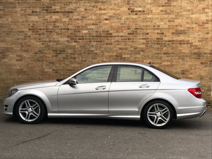 Mercedes-Benz C Class 2.1 C220 CDI BlueEFFICIENCY AMG Sport 4dr Auto Saloon Diesel Silver