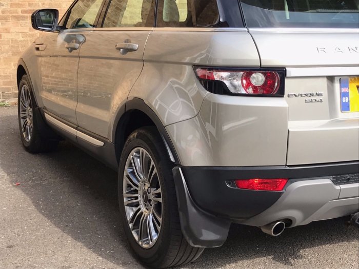 Land Rover Range Rover Evoque 2.2 SD4 Prestige 5dr Auto Estate Diesel Gold