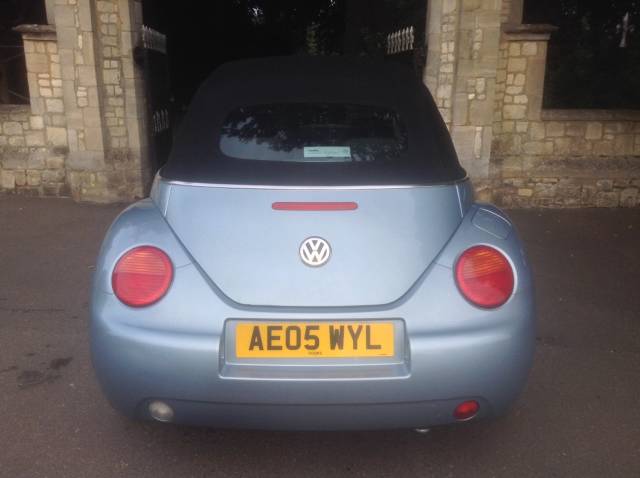 2005 Volkswagen Beetle 1.6 2dr