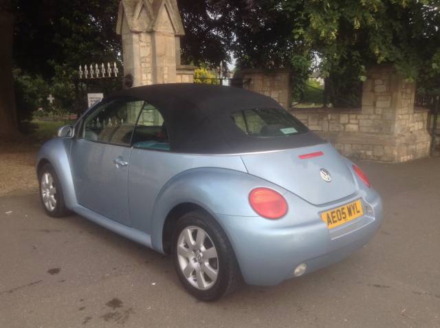 2005 Volkswagen Beetle 1.6 2dr