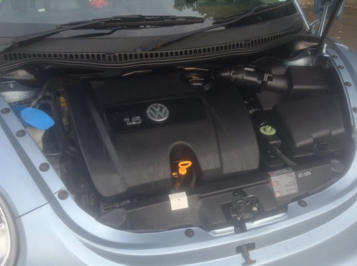 Volkswagen Beetle 1.6 2dr Convertible Petrol Blue