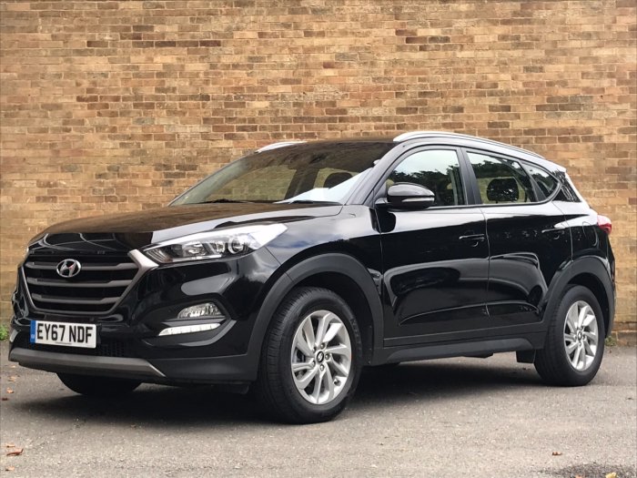 Hyundai Tucson 2.0 CRDi Blue Drive SE Nav 5dr 2WD Estate Diesel Black