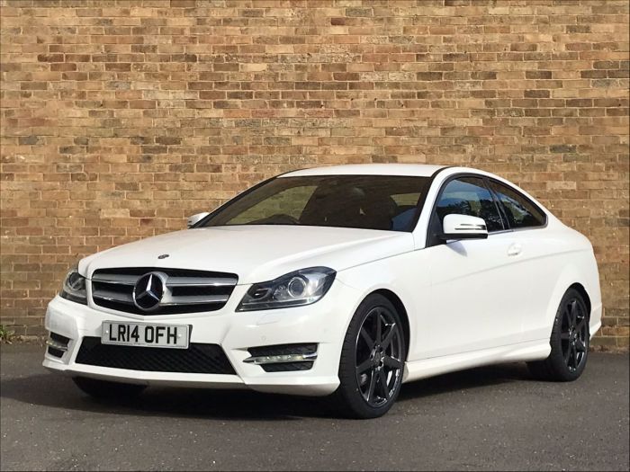 Mercedes-Benz C Class 2.1 C220 CDI AMG Sport Edition 2dr Auto Coupe Diesel White