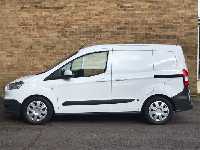 Ford Transit Courier 1.5 TDCi Trend Van Panel Van Diesel White