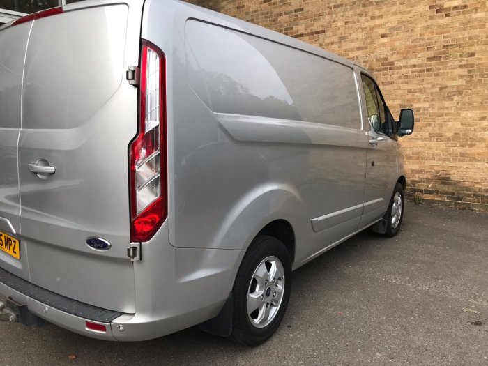 Ford Transit Custom 2.2 TDCi 155ps Low Roof Limited Van Panel Van Diesel Silver