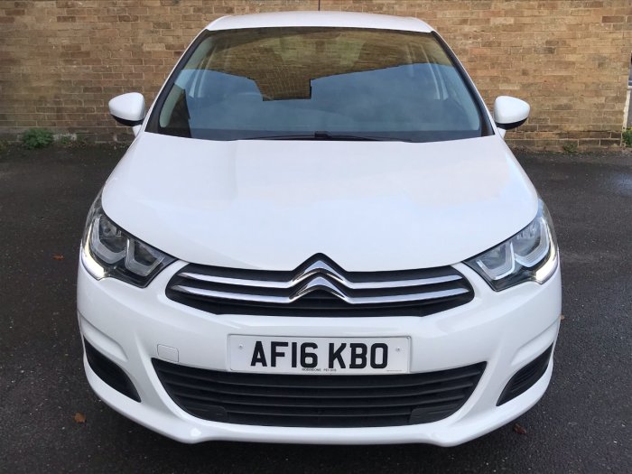 Citroen C4 1.2 PureTech Feel 5dr Hatchback Petrol White