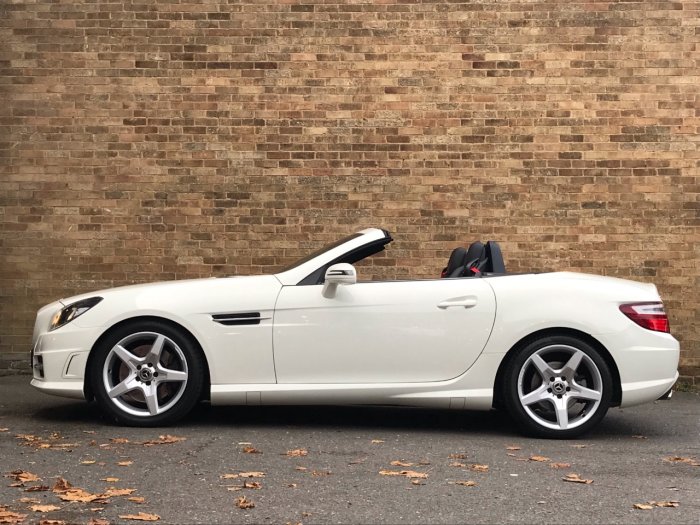 Mercedes-Benz SLK 2.1 SLK 250 CDI BlueEFFICIENCY AMG Sport 2dr Tip Auto Convertible Diesel White