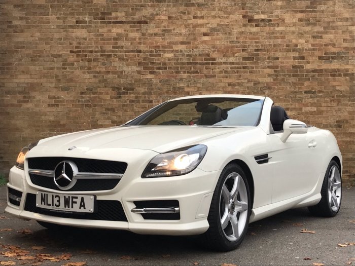 Mercedes-Benz SLK 2.1 SLK 250 CDI BlueEFFICIENCY AMG Sport 2dr Tip Auto Convertible Diesel White
