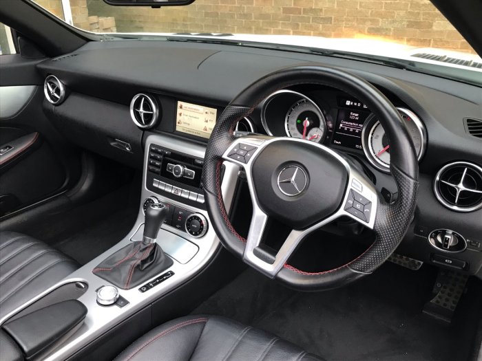 Mercedes-Benz SLK 2.1 SLK 250 CDI BlueEFFICIENCY AMG Sport 2dr Tip Auto Convertible Diesel White