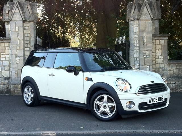 Mini Clubman 1.6 Cooper D 5dr Estate Diesel White