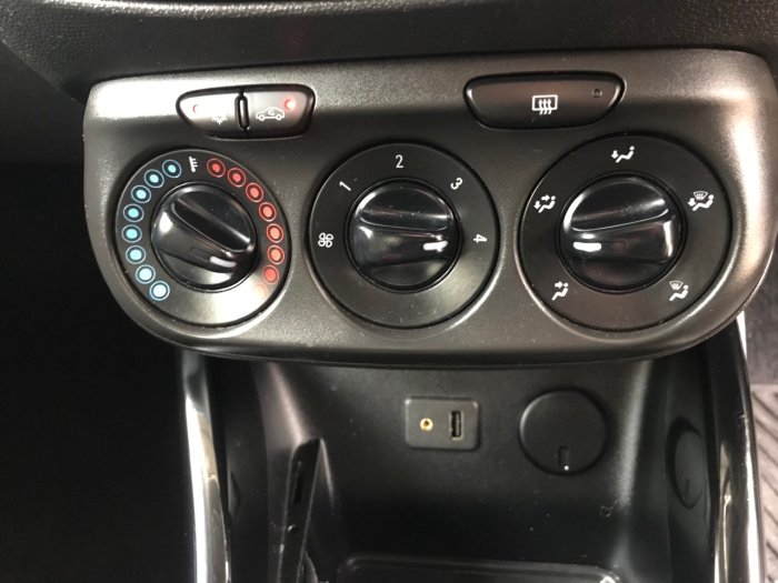 Vauxhall Adam 1.4i Rocks Air 3dr Hatchback Petrol Blue