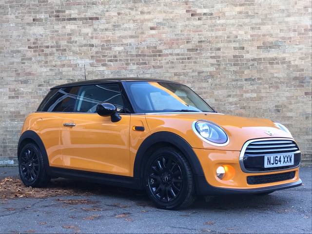 Mini Hatchback 1.5 Cooper D 3dr Hatchback Diesel Orange