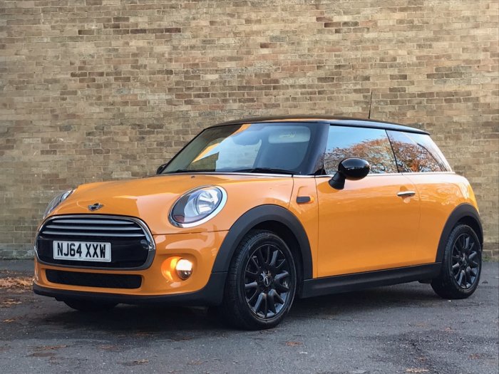 Mini Hatchback 1.5 Cooper D 3dr Hatchback Diesel Orange