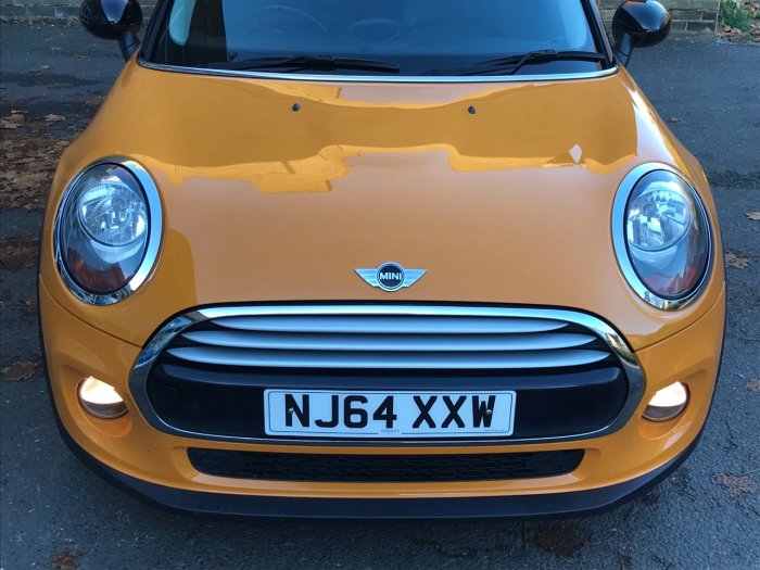 Mini Hatchback 1.5 Cooper D 3dr Hatchback Diesel Orange
